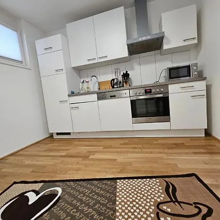 Stylish Apartment In Innsbruck + 1 Parking Spot Exterior foto