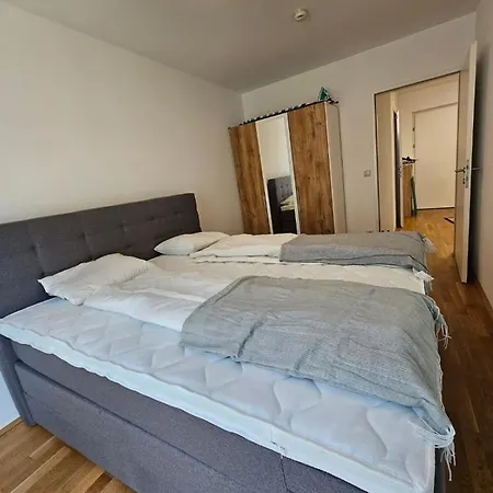 Stylish Apartment In Innsbruck + 1 Parking Spot Exterior foto
