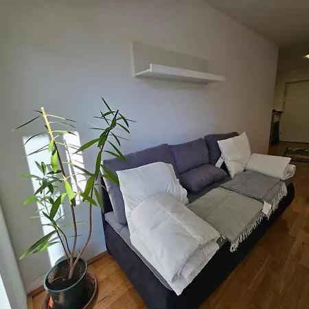 Stylish Apartment In Innsbruck + 1 Parking Spot Exterior foto